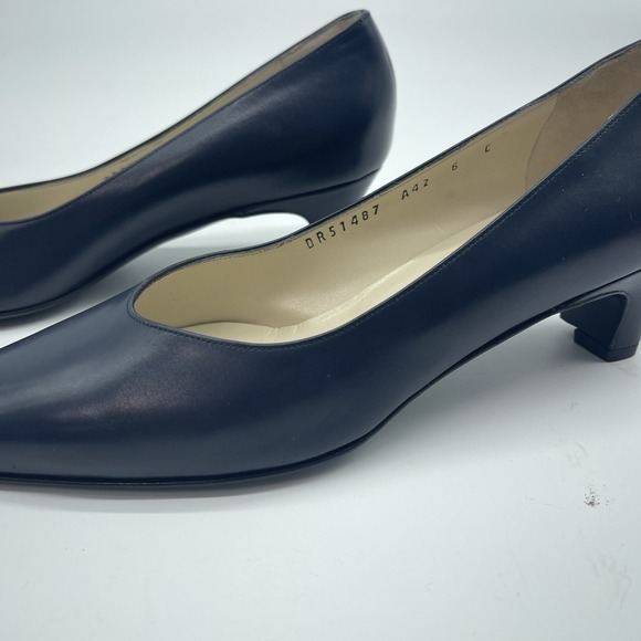 Salvatore Ferragamo Italy 6 Blue Suede Leather Witchy Pumps Heels - Picture 3 of 14